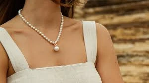 Women's Pearl Pendant product thumbnail 2