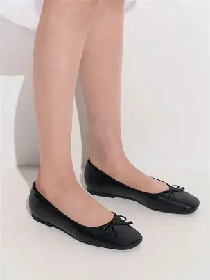 Women’s Ballet Flats product thumbnail 2